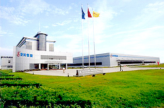 安科恒益藥業(yè) 冷水機組系統(tǒng)在栓劑生產(chǎn)中的精密應用實景展示